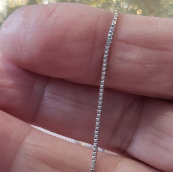 SWAROVSKI CRYSTAL NECKLACE - Picture 5 of 11